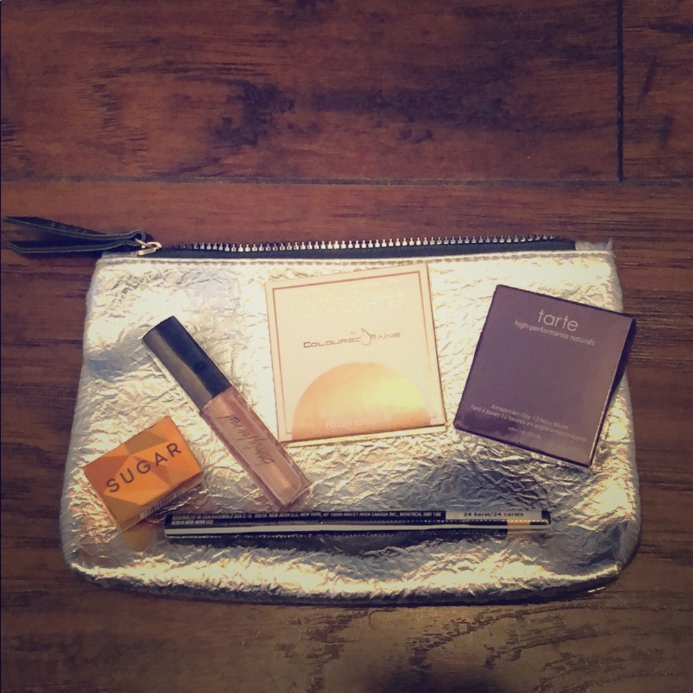 Makeup bundle